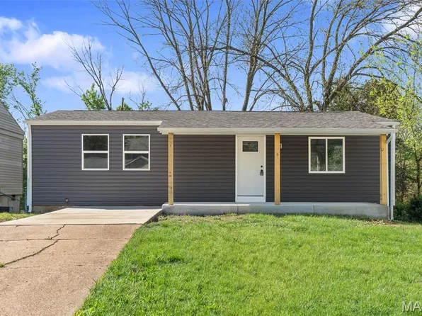 64 Cedar Ridge Dr, Pacific, MO 63069