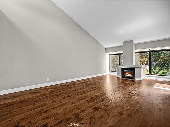 2nd image of 200 Paris Ln APT 304