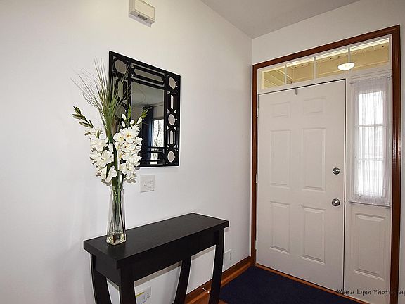 5th image of 360 Wildwood Dr