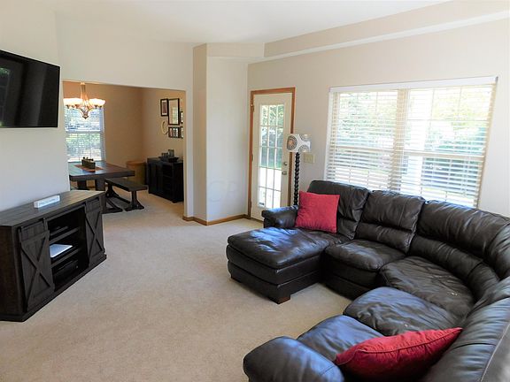 5th image of 482 Ivyside Sq