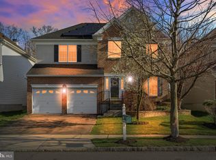 24 Devonshire Dr, Princeton, NJ 08540