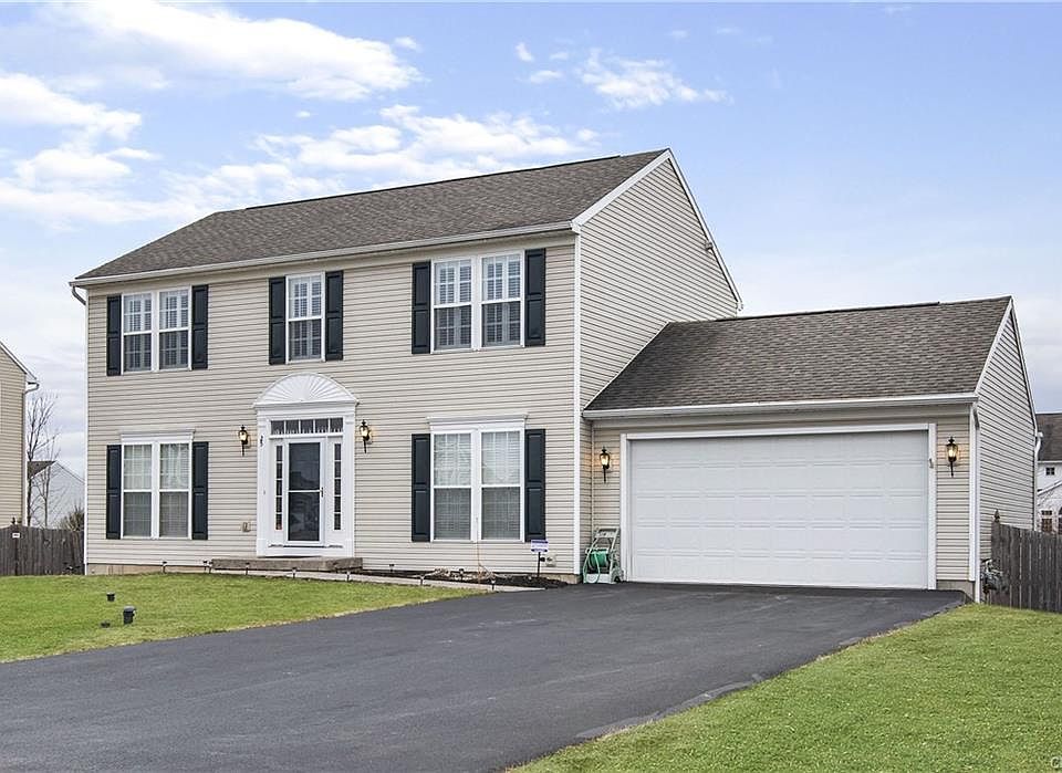 1st image of 25 Silversides Way