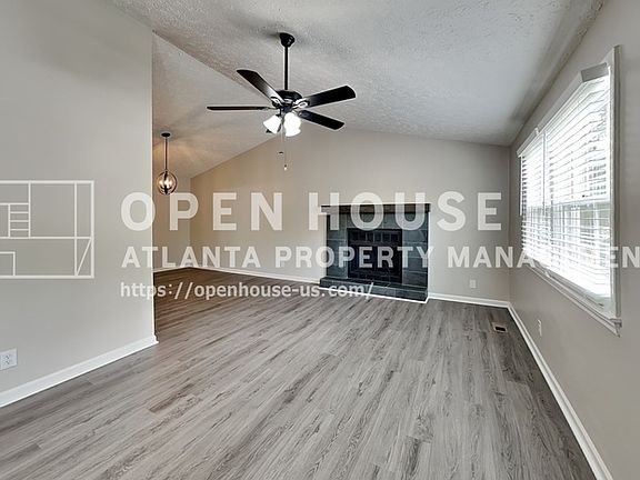 4th image of 107 Hartley Woods Dr NE