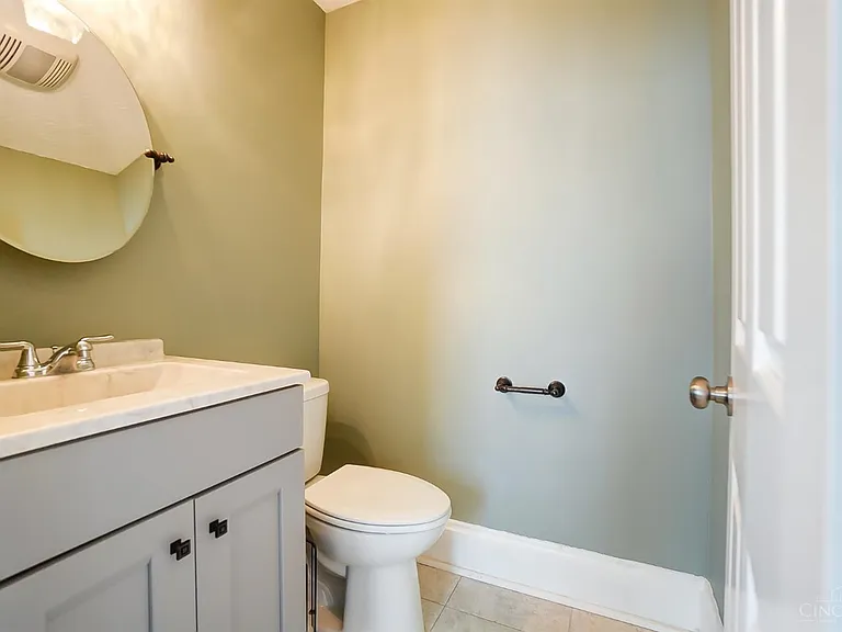 2158 Stratford Ave #2 — Photo 11