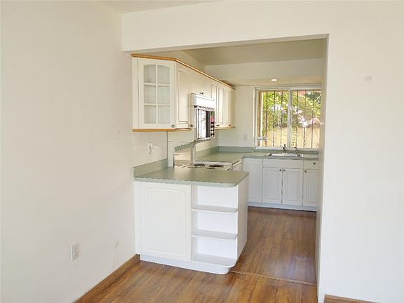 5th image of 9153 Fontainebleau Blvd APT 7