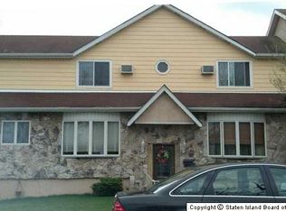 2068 S Railroad Ave, Staten Island, NY 10306