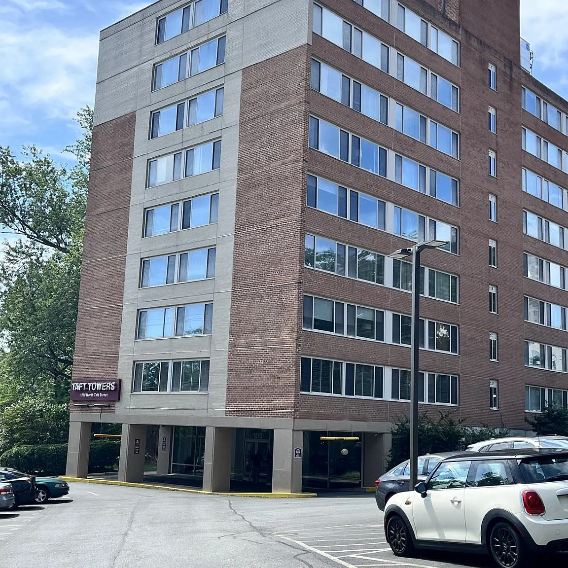 1 bed, 750 sqft, $2,200 — Photo 1