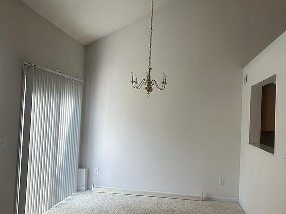 3rd image of 6735 Pondfield Ln