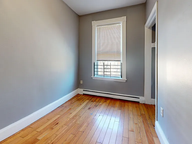 229 Washington St #3 — Photo 8