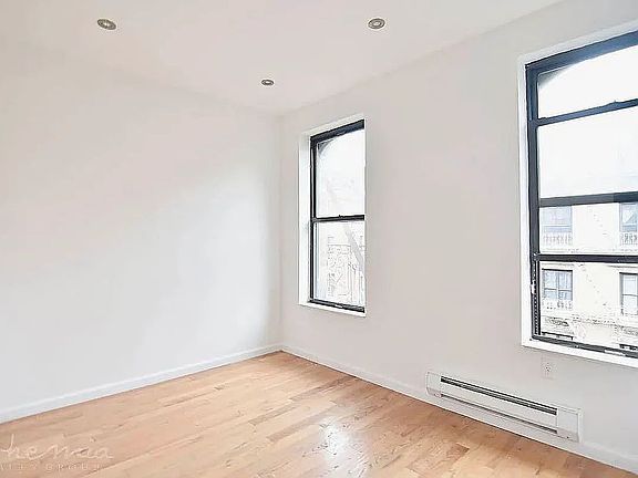 2nd image of 4 W 108th St #41