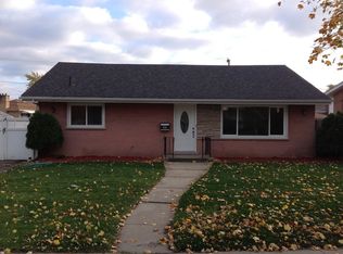 37 W Marilyn Ter, Addison, IL 60101