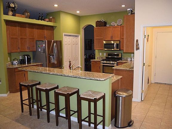 5th image of 16137 Bridgedale Dr
