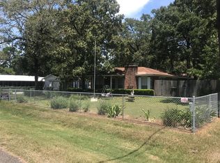 180 E Hickory Cv, Onalaska, TX 77360