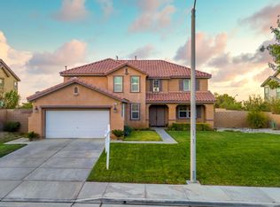6831 Miramar Ln, Palmdale, CA 93551
