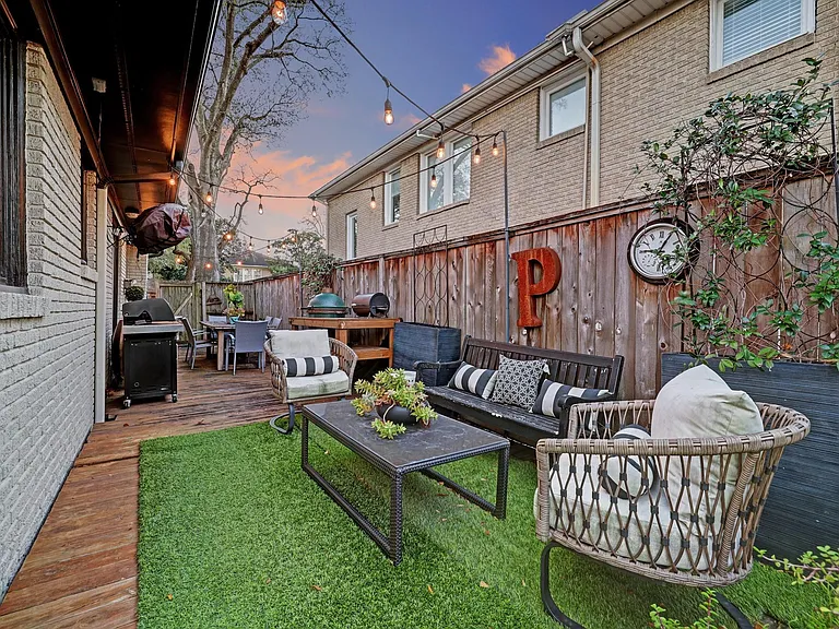 1754 Hawthorne St — Photo 34