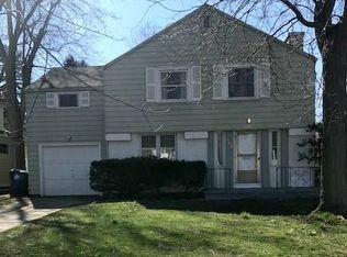 168 Smallwood Dr, Amherst, NY 14226