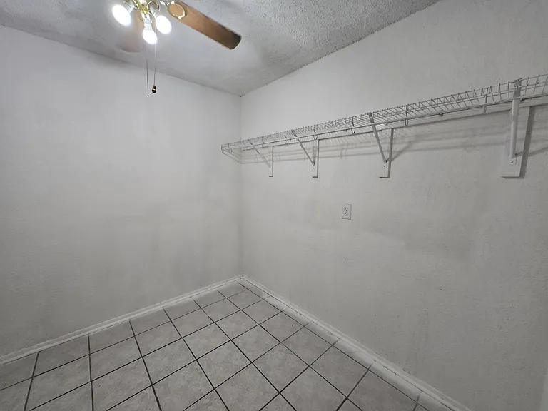 3210 Coral Grove Dr — Photo 6