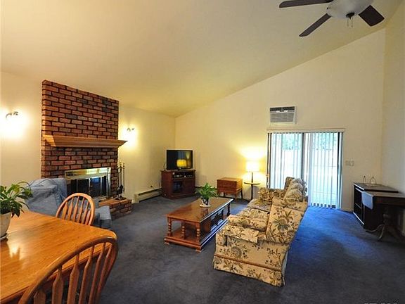 3rd image of 182 Belleview Ave