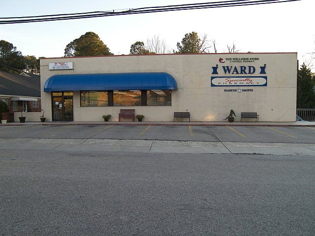 1st image of 117 W Church St