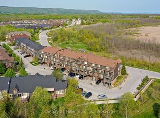 4 Joseph Trl, Collingwood, ON L9Y 0J2
