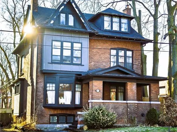 103 Sherman Ave S, Hamilton, ON L8M 2P8