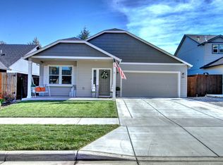 2039 Milton Ln, Medford, OR 97501