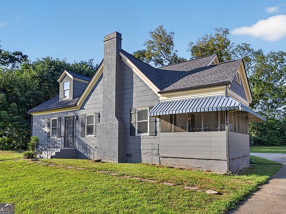 2nd image of 6866 Parkway Dr