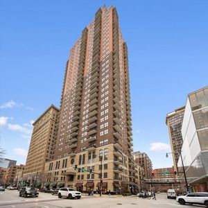 41 E 8th St APT 1606, Chicago, IL, 60605