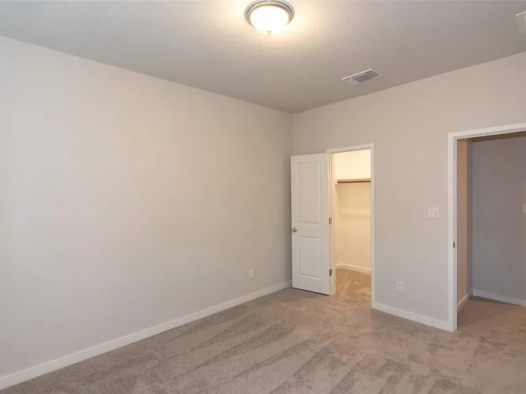 605 W South St #432 — Photo 25