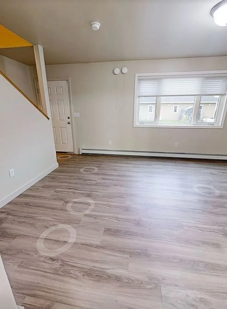 3 bed/1.5 bath with garage- Right next to Wainwright! — Photo 3