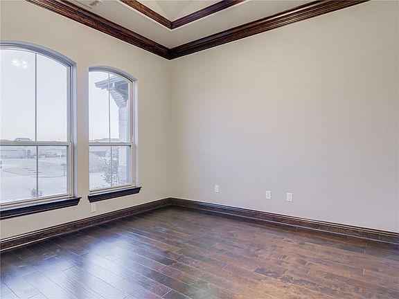 3rd image of 1703 Troon Ct
