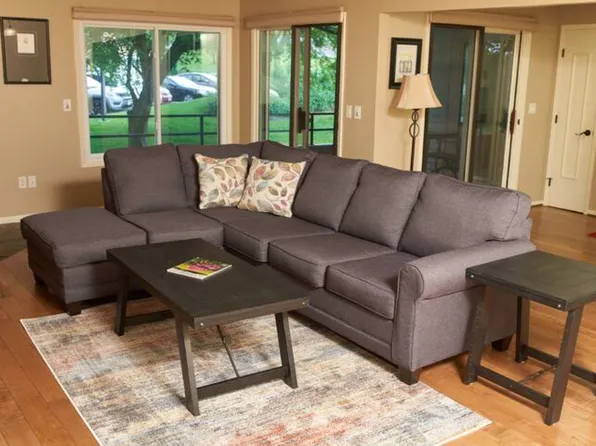 1100 50th St Unit 1108, West Des Moines, IA 50266