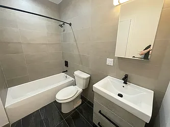 Rented by Tapiro Realty