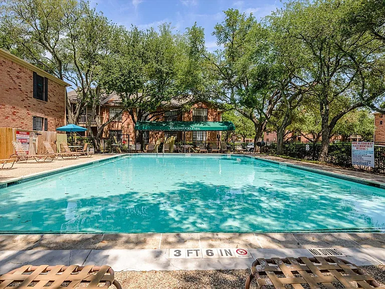 2255 Braeswood Park Dr #146 — Photo 20