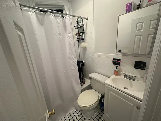 Rented by Living New York | media 13