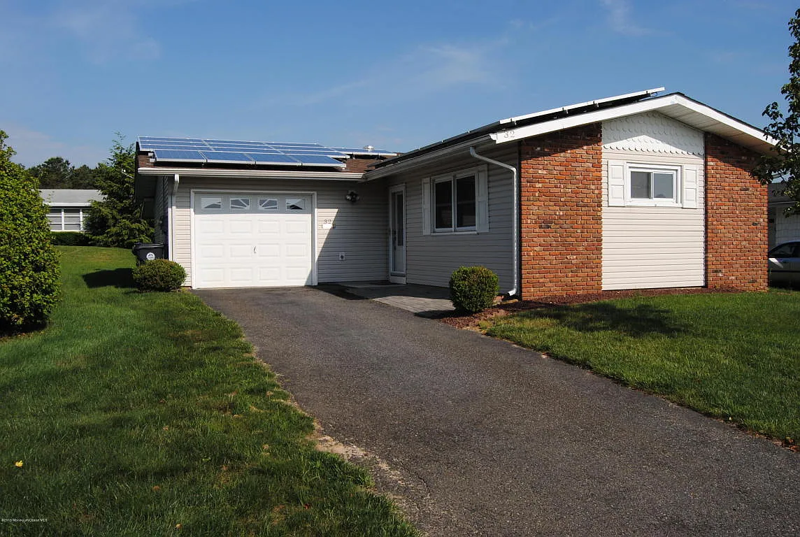 32 Sidney Ct photo 1