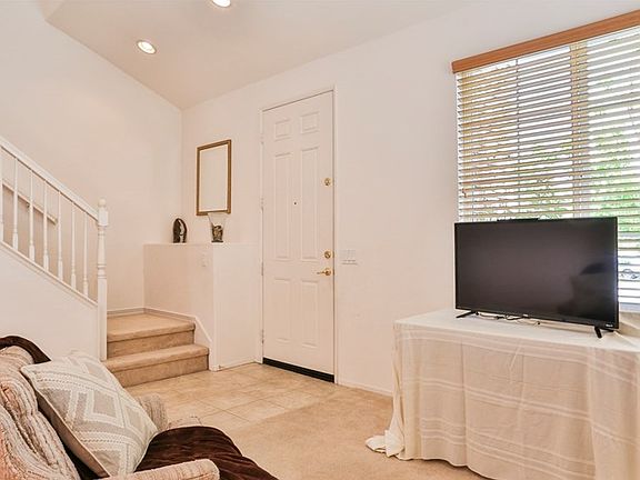 4th image of 28312 Ware St