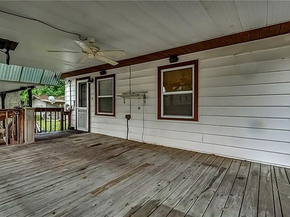 4th image of 2629 Golfview St