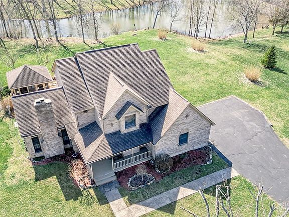 4th image of 343 White Oak Dr
