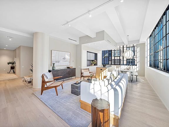 4th image of 168 Plymouth St #Townhouse