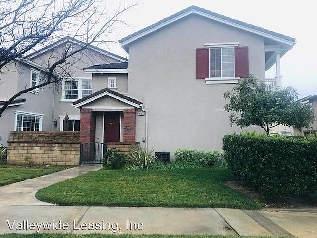 1st image of 27475 Acacia Dr