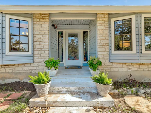 8310 Red Willow Dr, Austin, TX 78736