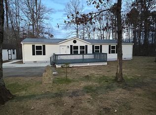 936 Pioneer Rd, Grimsley, TN 38565