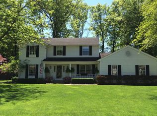 32375 Birchwood Ln, Avon Lake, OH