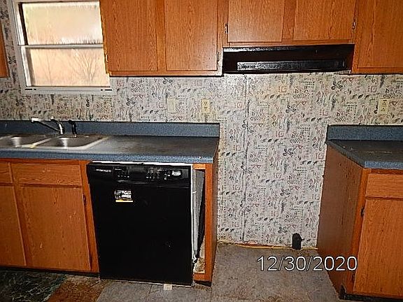 5th image of 167 Helena Dr
