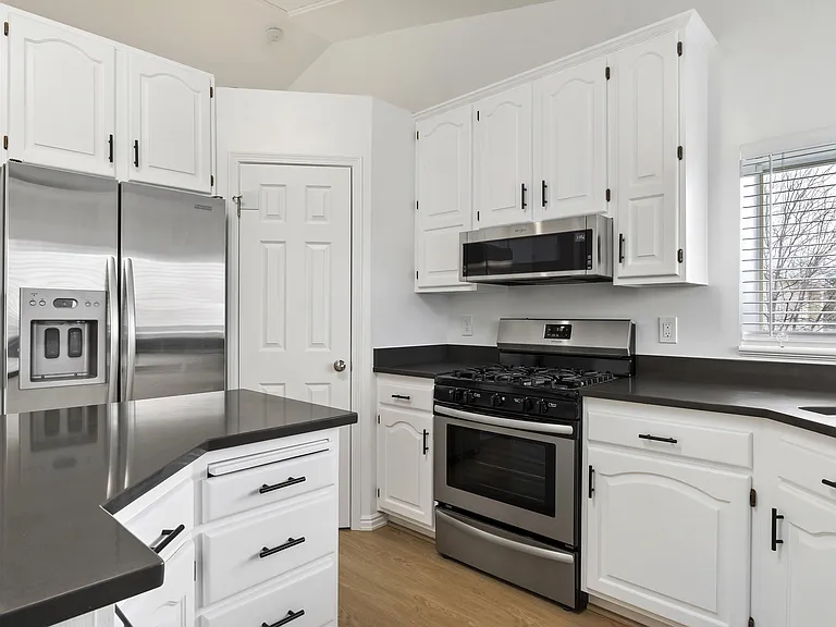 867 N 450 W — Photo 22