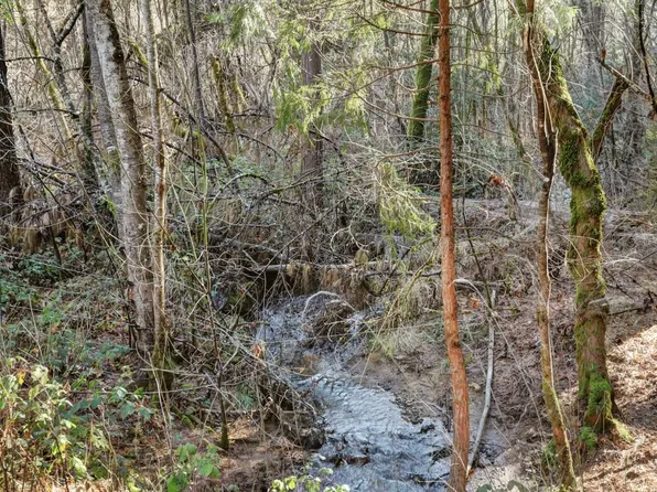 12233-12195 E Bennett Rd, Grass Valley, CA 95945