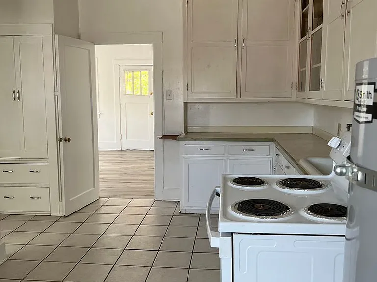 Carlson 4 Plex — Photo 3