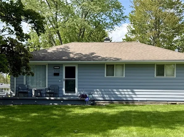 1710 Halbert Dr, Youngstown, OH 44514