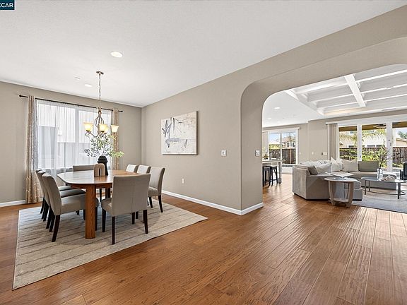 4th image of 8023 Westport Cir